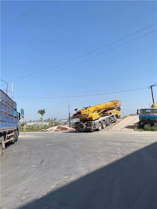 杭州市25吨吊车的租赁价格大概是多少？