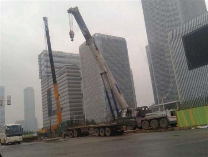 杭州市25吨吊车能吊多重设备？